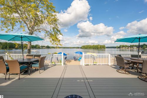 3075 Rifle River Trl, West Branch, MI, 48661-9739 | Card Image
