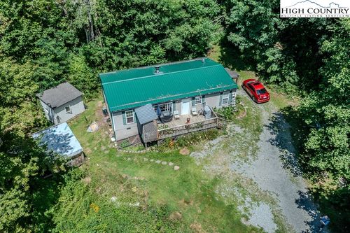 461 Reuben Wooten Rd, Banner Elk, NC, 28604-9548 | Card Image