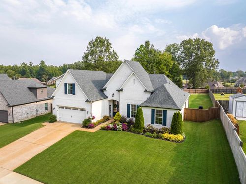 60 Laurel Glen Dr, Oakland, TN, 38060-3568 | Card Image