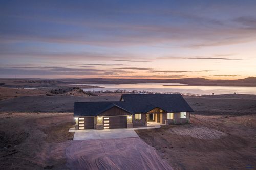 13307 Sunup Ln, Hot Springs, SD, 57747 | Card Image