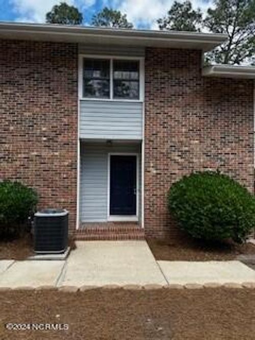 apt-14-365 W Illinois Avenue, Southern Pines, NC, 28387 | Card Image