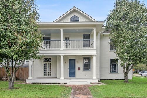 738 Kirkman St, Lake Charles, LA, 70601-4376 | Card Image