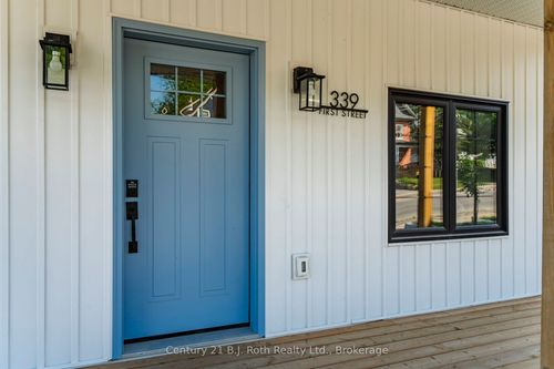 339 First St, Midland, ON, L4R3P3 | Card Image