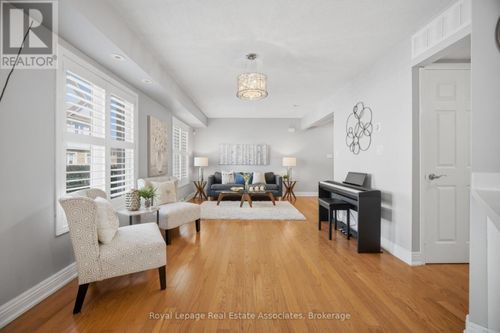 192 Louisbourg Way, Markham, ON, L6E0C2 | Card Image