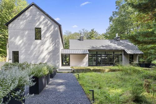 13587 Dillenbeck Ln, Harbert, MI, 49115-5117 | Card Image