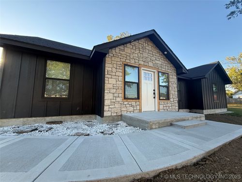 89 Sw 6th St, Krebs, OK, 74554 | Card Image