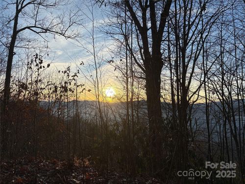 899 Hyacinth Dr, Clyde, NC, 28721 | Card Image