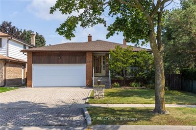 355 Michelle Row, House other with 4 bedrooms, 2 bathrooms and 6 parking in Mississauga ON | Image 2