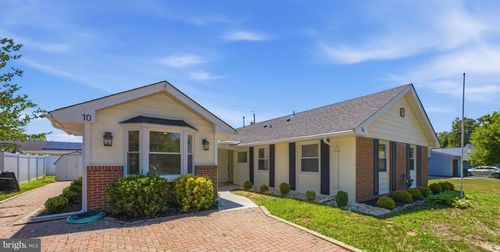 10 Midfield Ln, WILLINGBORO, NJ, 08046-2944 | Card Image