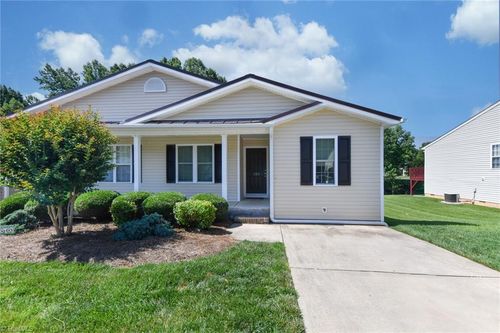 308 Tanner Ct, Kernersville, NC, 27284-2465 | Card Image