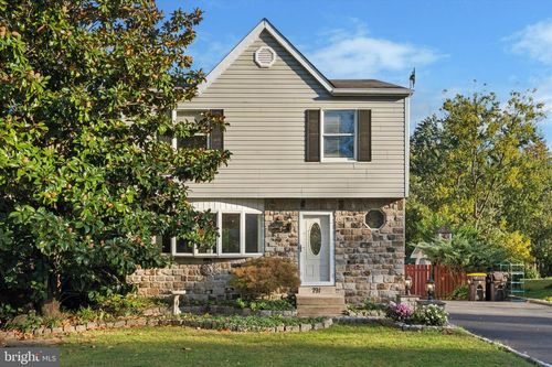 791 Philadelphia Ave, WARRINGTON, PA, 18976-2204 | Card Image