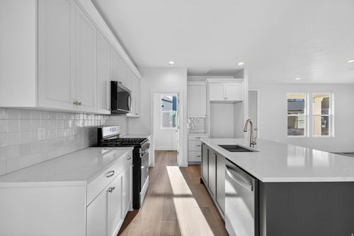 74-2837 W 2720 N, Plain City, UT, 84404-2005 | Card Image