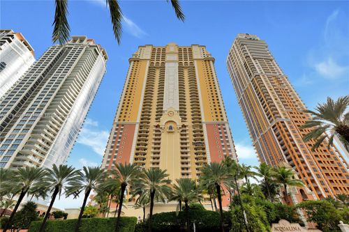 905-17875 Collins Ave, Sunny Isles Beach, FL, 33160-2718 | Card Image