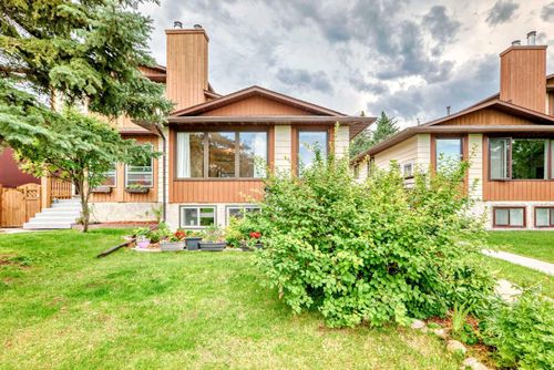 8627 34 Avenue Nw, Calgary, AB, T3B1R5 | Card Image
