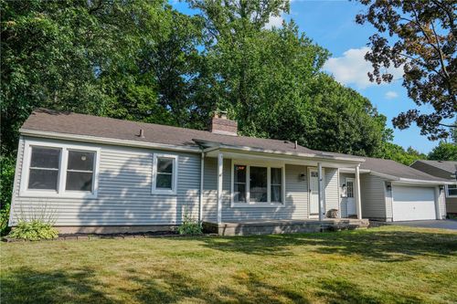 136 Valley Crest Rd, Greece, NY, 14616-3204 | Card Image