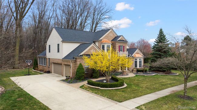 Front yard | Image 61