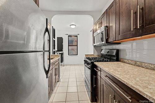 5k-210 Martine Ave, White Plains, NY, 10601-3436 | Card Image