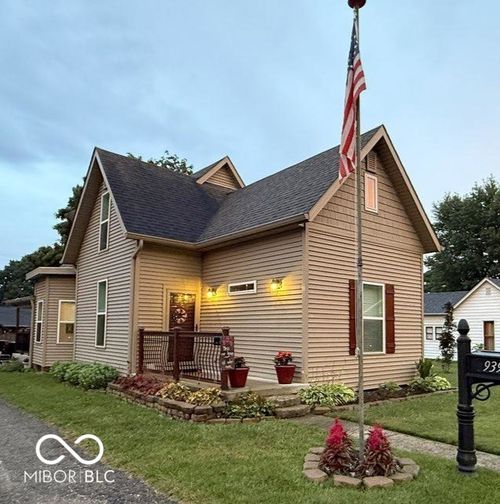 939 E Harrison St, Martinsville, IN, 46151-1222 | Card Image