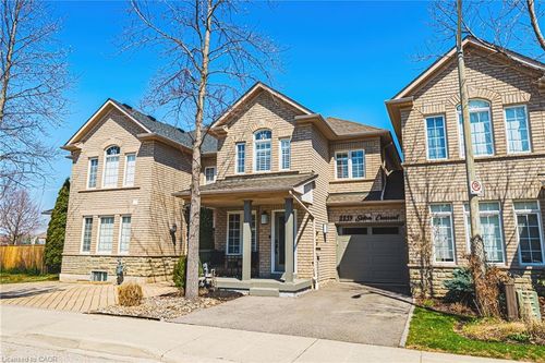 2259 Seton Cres, Burlington, ON, L7L6Y4 | Card Image