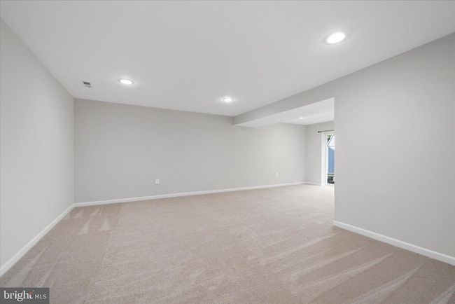 6112 Hillview Ct, House other with 5 bedrooms, 4 bathrooms and null parking in MANASSAS VA | Image 37