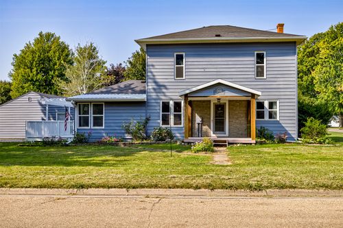 208 3rd Ave Ne, State Center, IA, 50247-7713 | Card Image