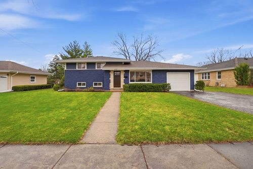 1430 E Emmerson Ln, Mount Prospect, IL, 60056-2604 | Card Image