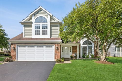 1676 Kennsington Ln, Crystal Lake, IL, 60014-2029 | Card Image