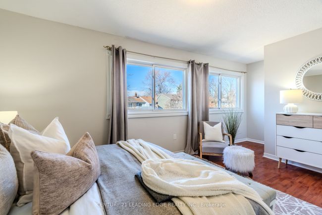 1807 Listowell Cres, House attached with 3 bedrooms, 2 bathrooms and 1 parking in Pickering ON | Image 15