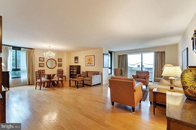 APT-321 - 1800 Old Meadow Rd, Condo with 2 bedrooms, 2 bathrooms and null parking in MCLEAN VA | Image 4
