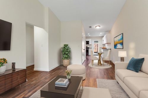 13784 Brookgreen Cir, Dallas, TX, 75240-5813 | Card Image