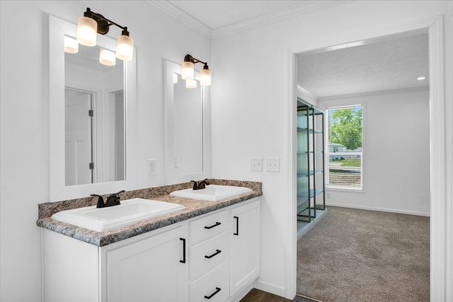 305 Mclean St, Home with 3 bedrooms, 2 bathrooms and 2 parking in Mahomet IL | Image 27