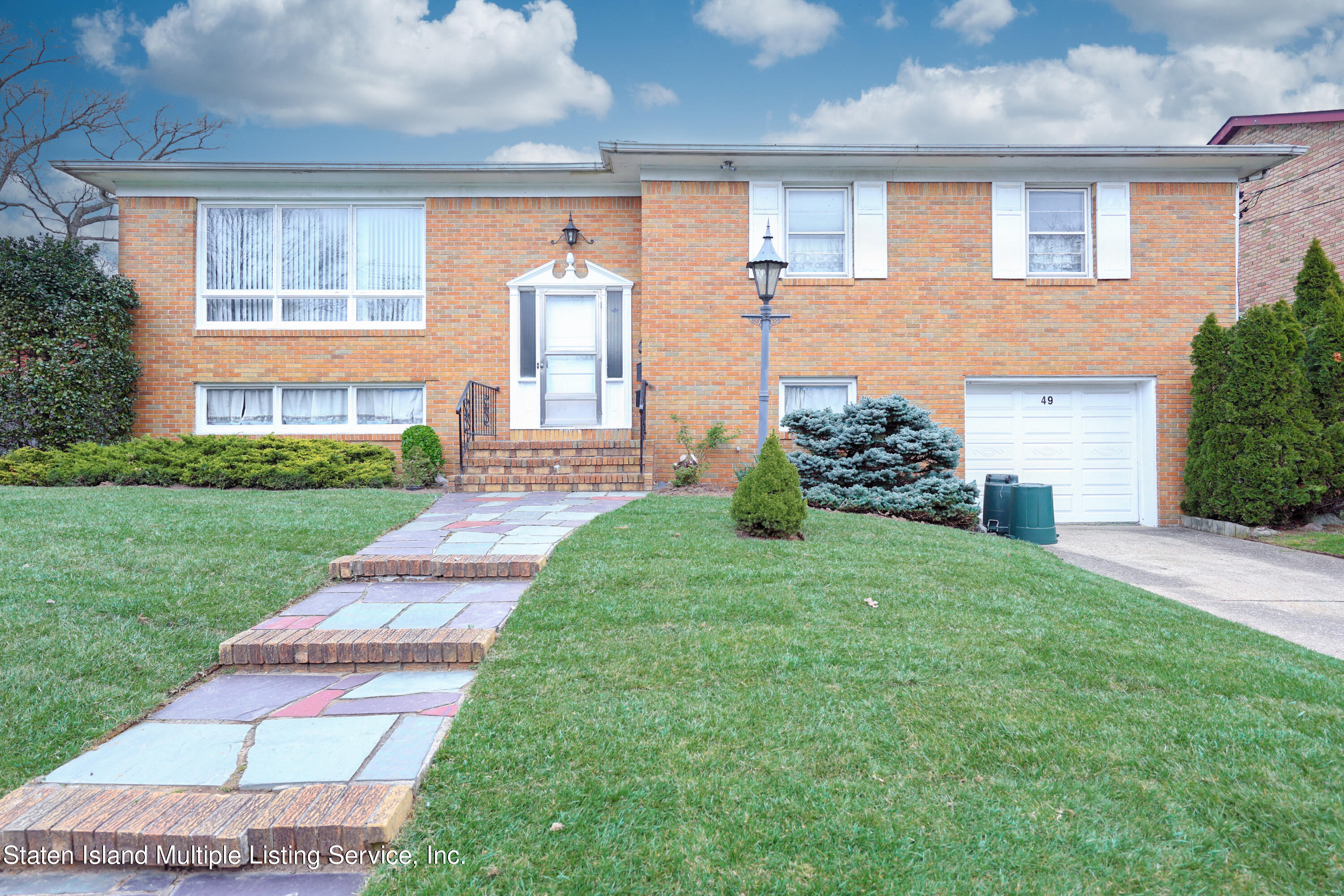 Beverly Rd, Staten Island, NY 10305