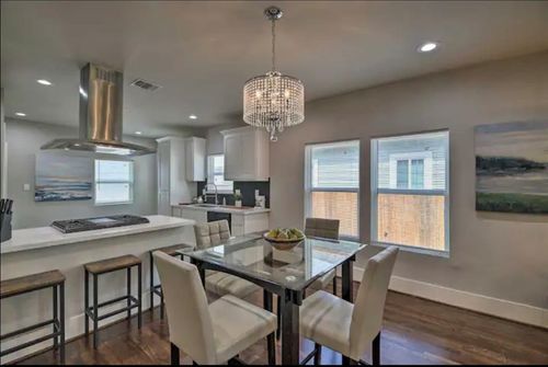 5224 Leeland St, Houston, TX, 77023-2022 | Card Image