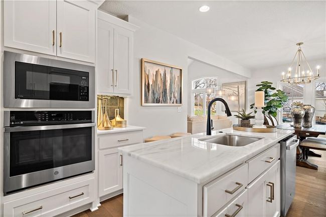 7229 Allman Dr, House other with 3 bedrooms, 3 bathrooms and null parking in Shawnee KS | Image 10