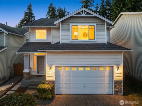 7522 Ne 204th Pl, Kenmore, WA, 98028-2079 | Card Image