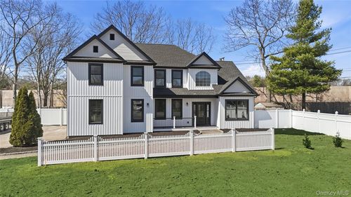 112 S Hillside Ave, Nesconset, NY, 11767-1527 | Card Image