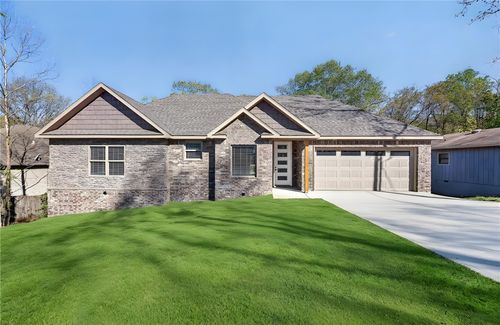 28 York Dr, Bella Vista, AR, 72714-2511 | Card Image