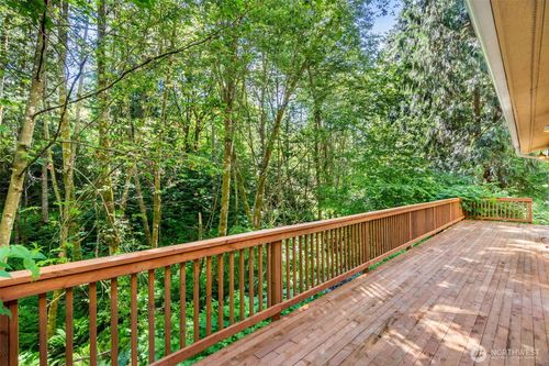 17818 Overlake Ct Se, Yelm, WA, 98597-9012 | Card Image