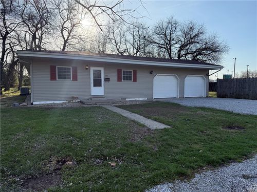 506 Davis St, Newton, IL, 62448-1624 | Card Image