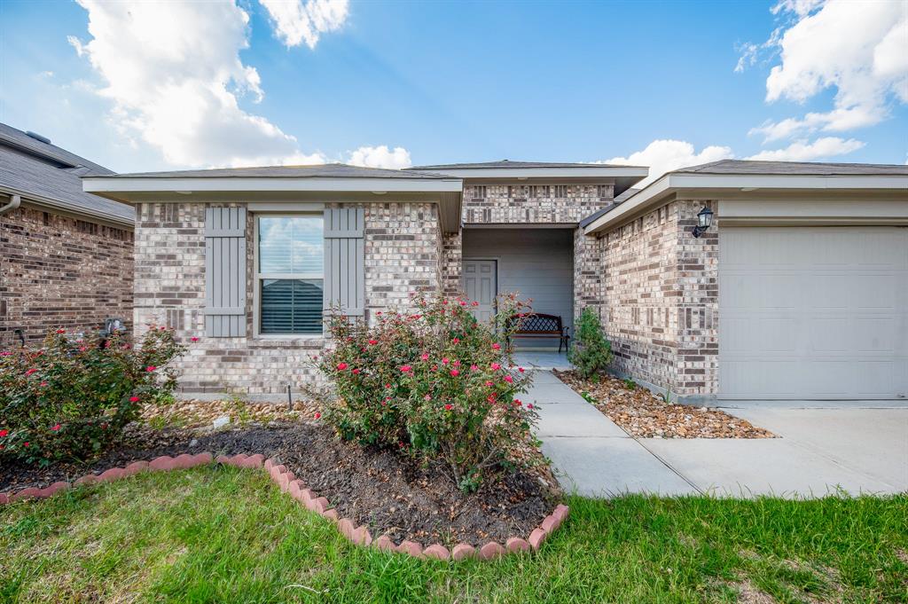 Victoria Harbor Dr, Katy, TX 77449