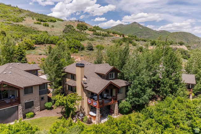 1085 Links Dr, House other with 6 bedrooms, 6 bathrooms and 2 parking in Midway UT | Image 48