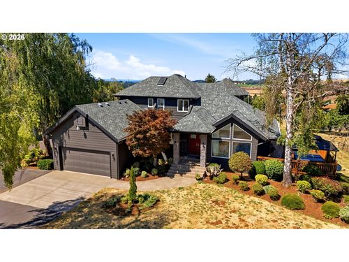 8325 Redwood Dr Se, Aumsville, OR, 97325-9557 | Card Image