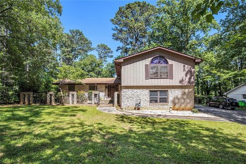 5491 Valley Brook Rd Se, Mableton, GA, 30126-5629 | Card Image