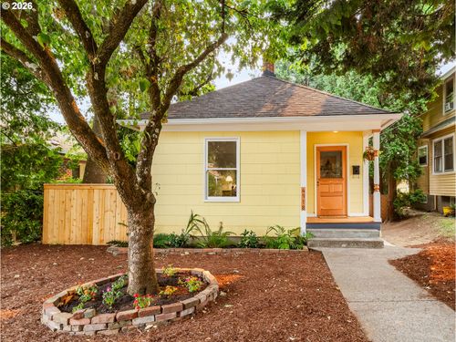 4918 Ne 31st Ave, Portland, OR, 97211-7016 | Card Image