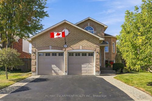 15 Dalrymple Drive, Hamilton, ON, L8B0P6 | Card Image