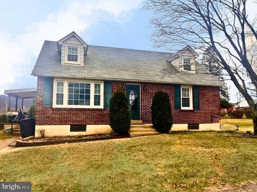 120 Harrison St, EMMAUS, PA, 18049-2606 | Card Image
