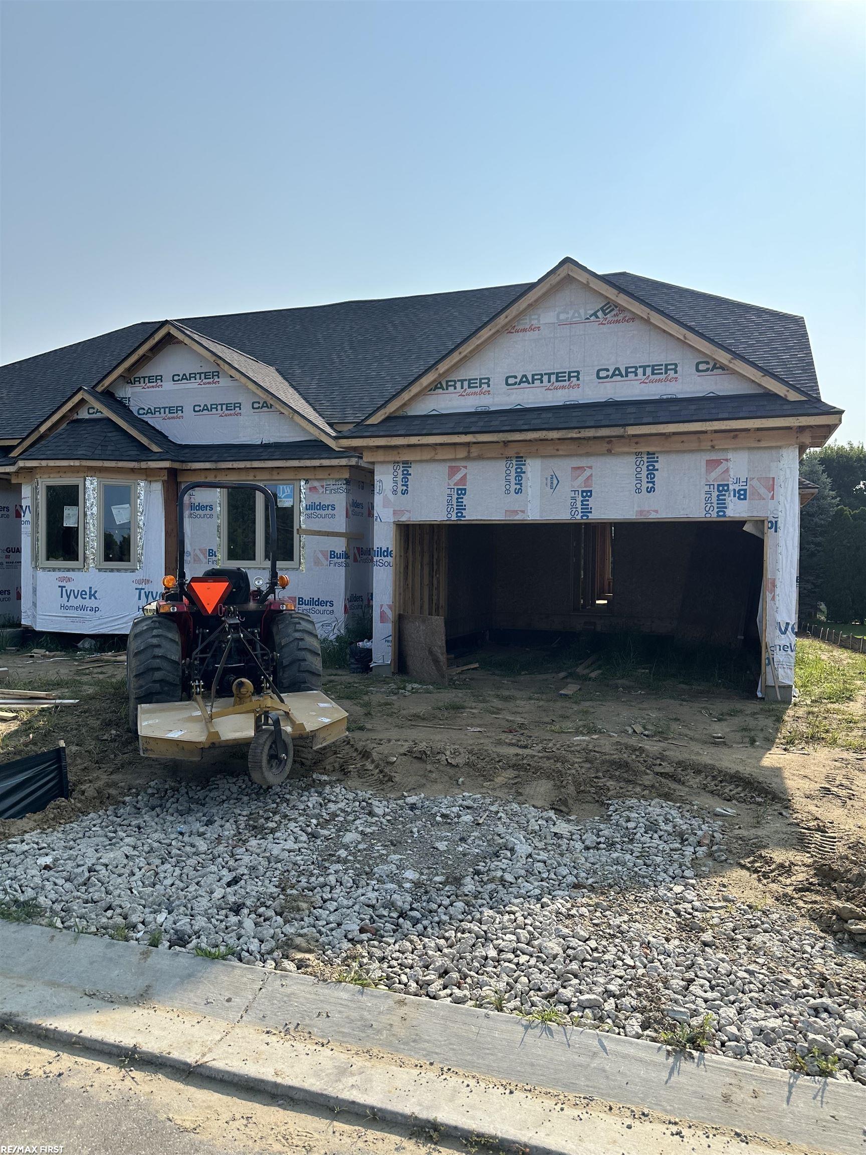 Rosevillage Ct, Utica, MI 48315