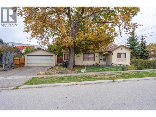 395 Edmonton Avenue, Penticton, BC, V2A2G9 | Card Image