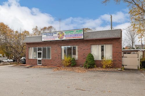 1290 Woodbury Ave, Portsmouth, NH, 03801-3222 | Card Image