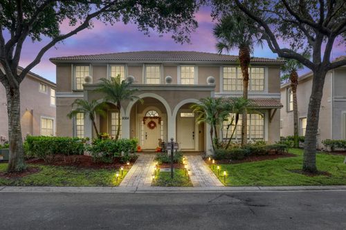 8066 Murano Cir, Palm Beach Gardens, FL, 33418-8177 | Card Image
